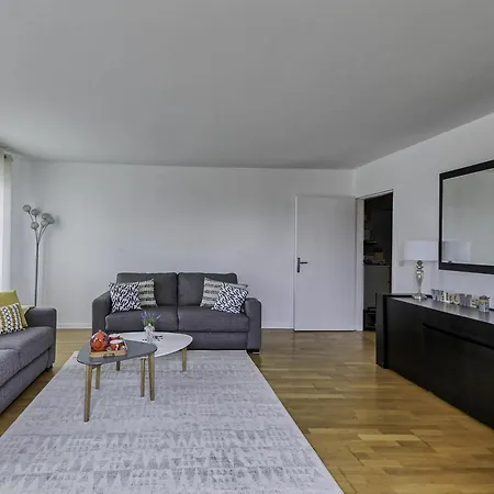 Terrace Plaza Апартаменты
